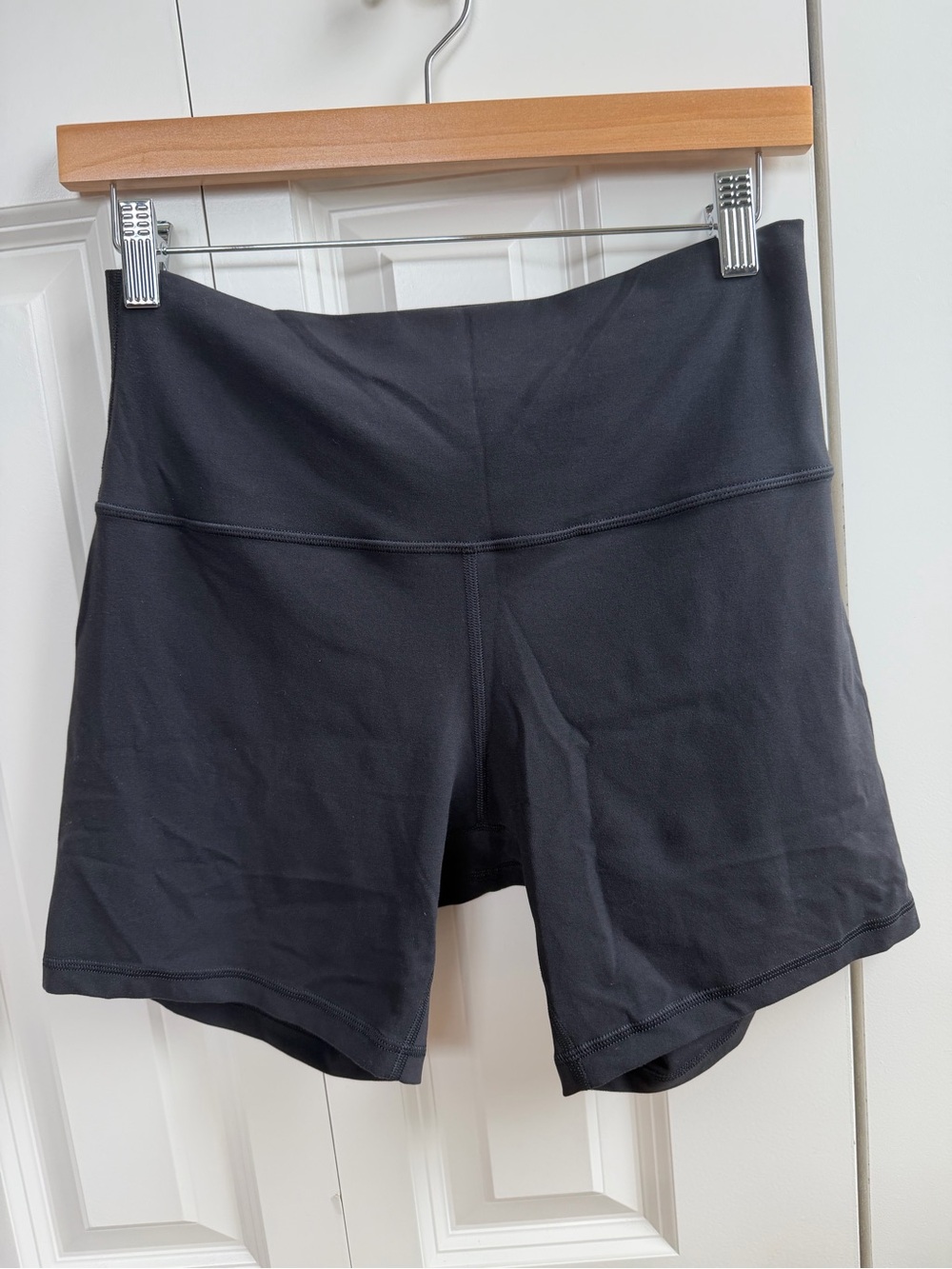Lululemon Align Short *6"
Black (Second Release) 10 - Picture 6 of 8